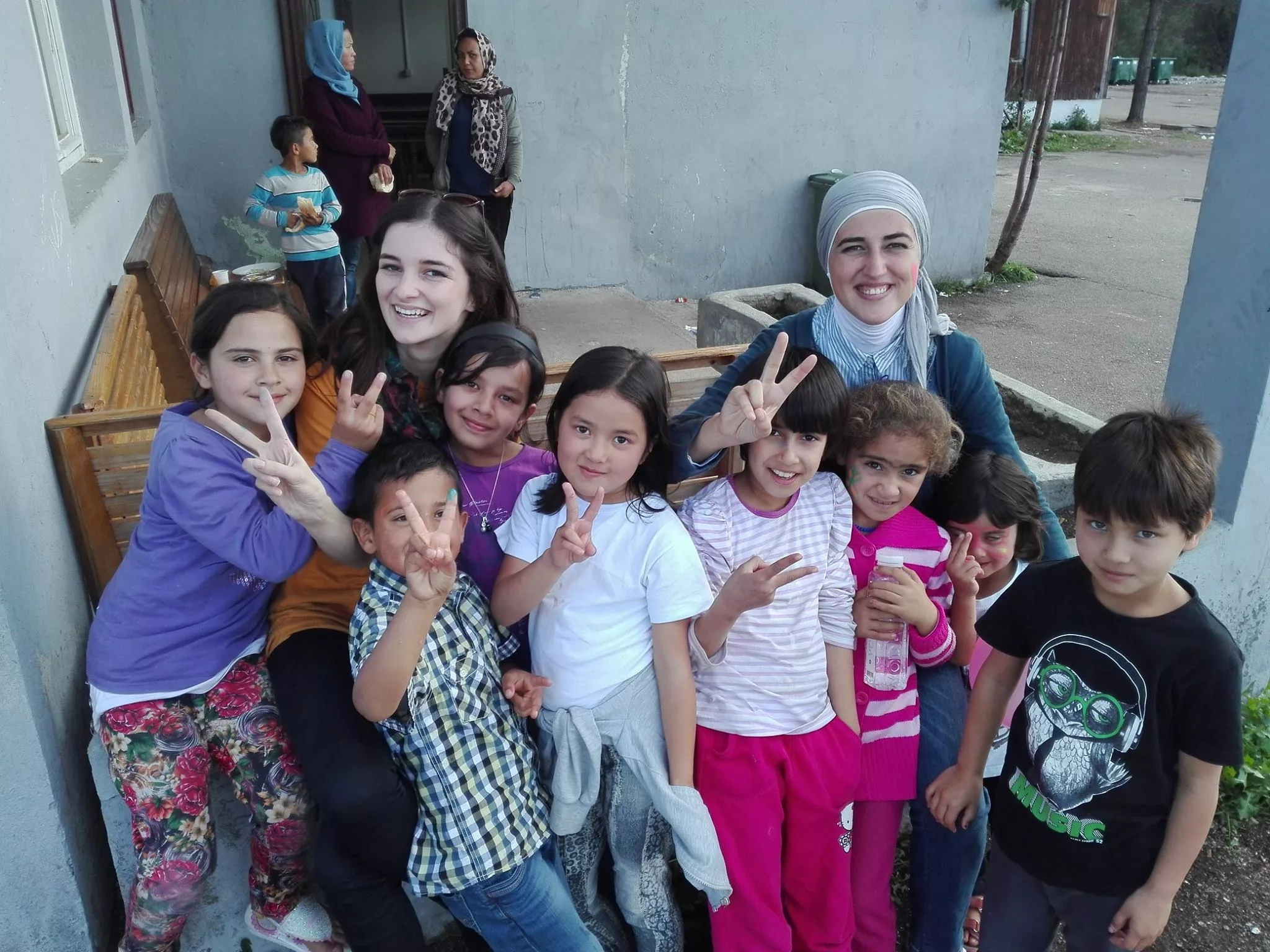 Sreća je u igri sa djecom (Obilazak izbjegličkog kampa u Tutinu)