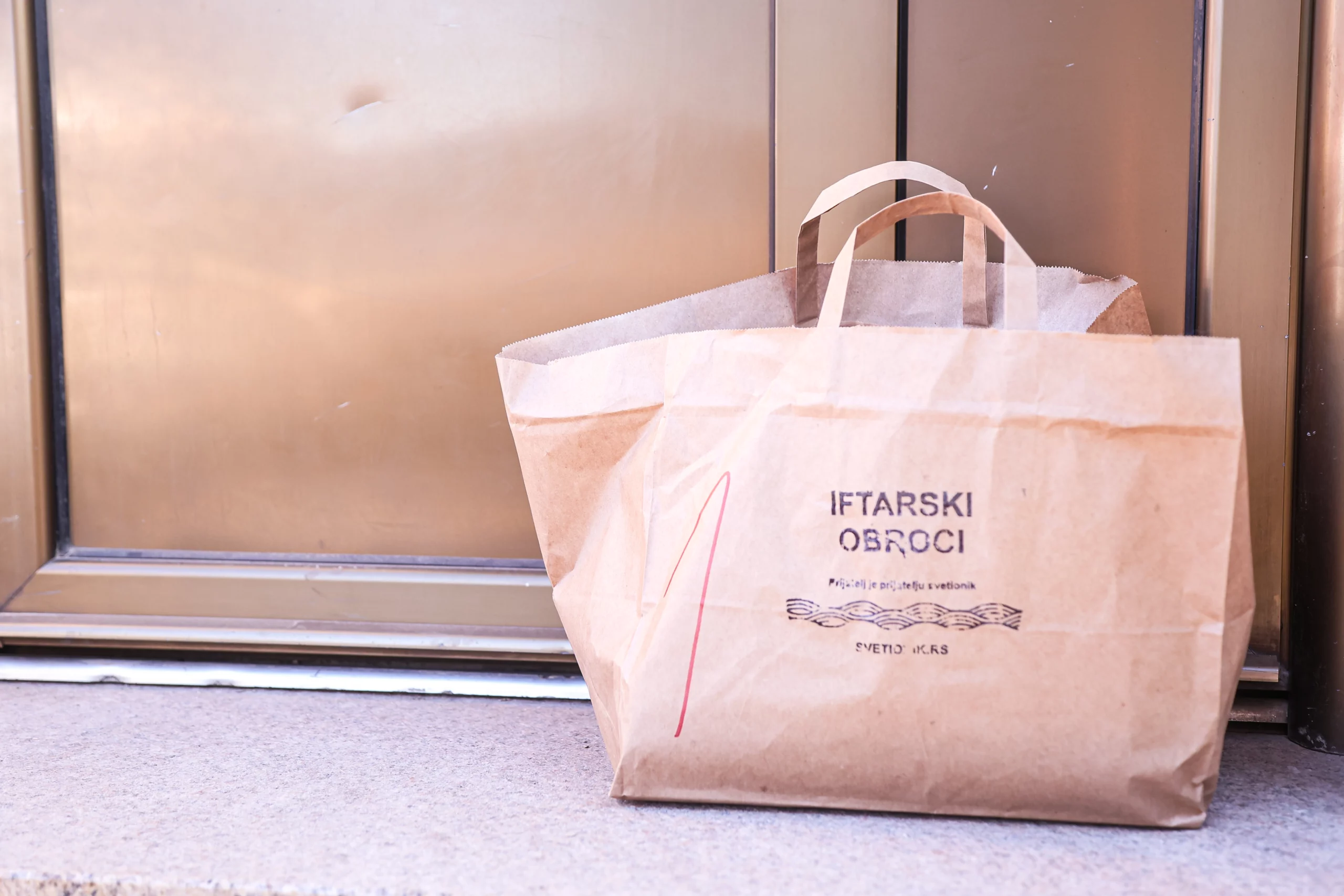 Podela iftara u Tutinu i Sjenici