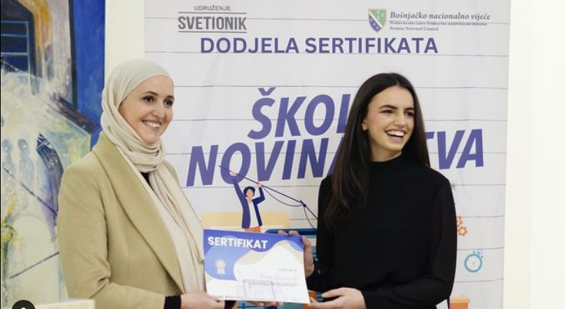 ŠN: Dodela sertifikata učesnicima škole novinarstva